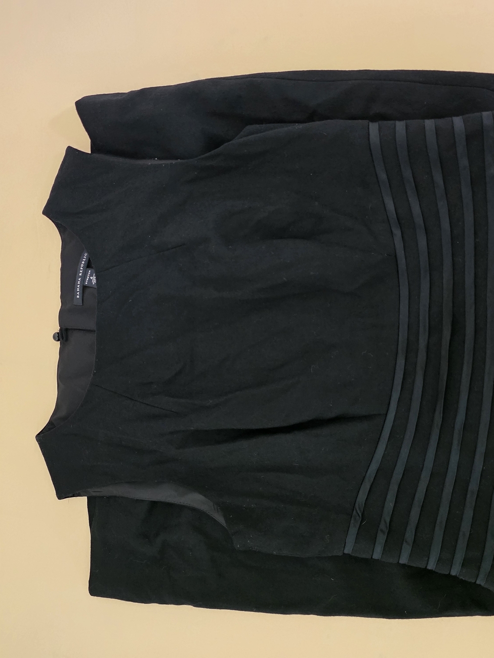Banana Republic Black Sleeveless Pleated-Waist Dress - Picture 11 of 12